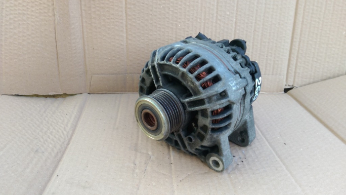 Alternator pentru Peugeot 407 , motorizare 2.0 diesel, cod 9646321880   ,   0124525035 [2]