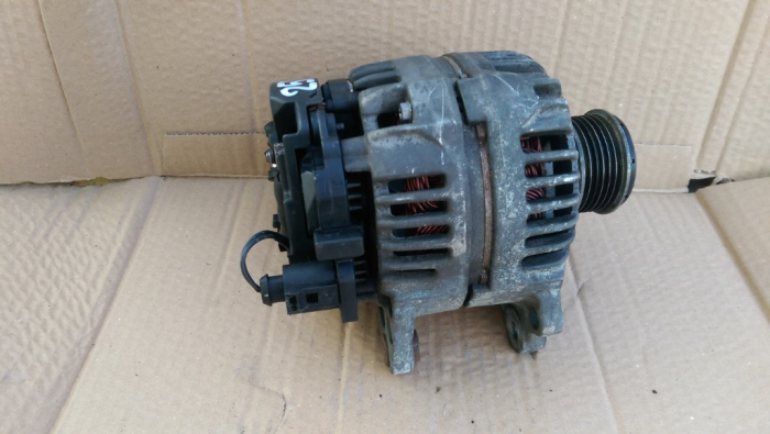 Alternator pentru Skoda Octavia 1, motorizare 1.9 diesel, cod 0124325001 [3]