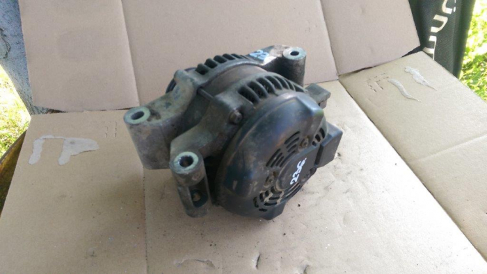 Alternator pentru Toyota Avensis T250, motorizare 2.2 diesel, cod 22060-0G011   ,   104210-5421 [2]