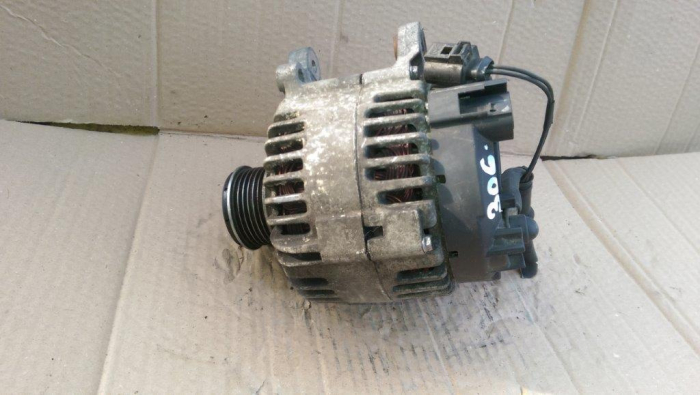 Alternator pentru Volkswagen Golf 5, motorizare 1.9 diesel, cod 06F903023C [4]