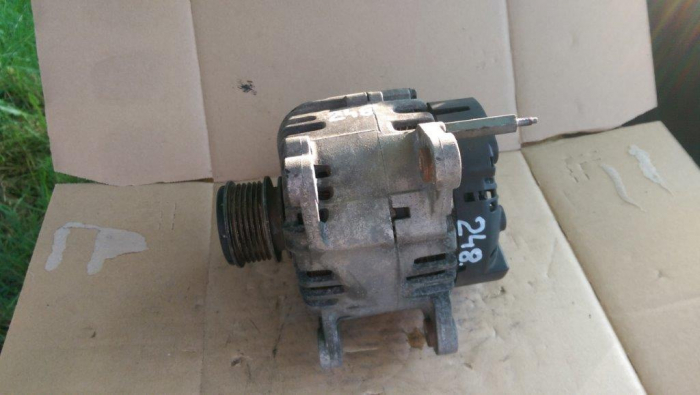 Alternator pentru Volkswagen Golf 5, motorizare 2.0 diesel, cod 06F903023C   ,   TG14C011 [1]