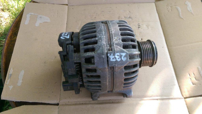 Alternator pentru Volkswagen Golf 5, motorizare 2.0 diesel, cod 06F903023F   ,   0124525091 [4]