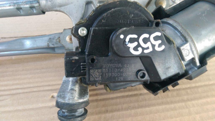 Ansamblu stergator fata cu motoras Toyota Rav 4 , XA30 , 85110-42150 , an 2005-2010 [3]