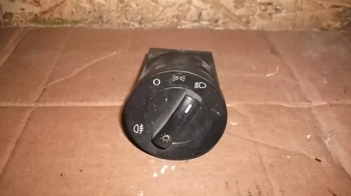 Bloc lumini pentru Volkswagen Polo 9N, cod 6Q0941531B [1]