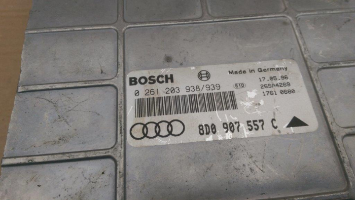 Calculator motor pentru Audi A4 B5, motorizare 1.8 benzina, cod 8D0907557C   ,   0261203938/939 [2]
