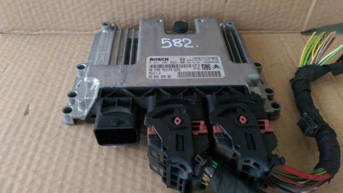 Calculator motor pentru Peugeot 308 I, motorizare 1.6 diesel, cod 9666235880   ,   9663193780 [3]