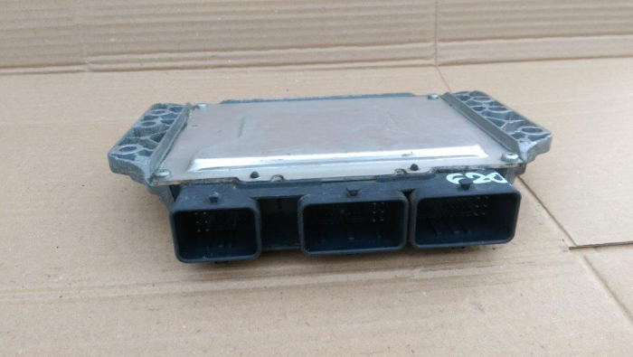 Calculator motor pentru Renault Megane 2, motorizare 1.6 benzina, cod 8200321263   ,   8200387138 [3]