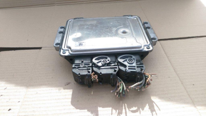 Calculator motor pentru Renault Megane 2, motorizare 1.9 diesel, cod 8200705747   ,   0281013907 [3]