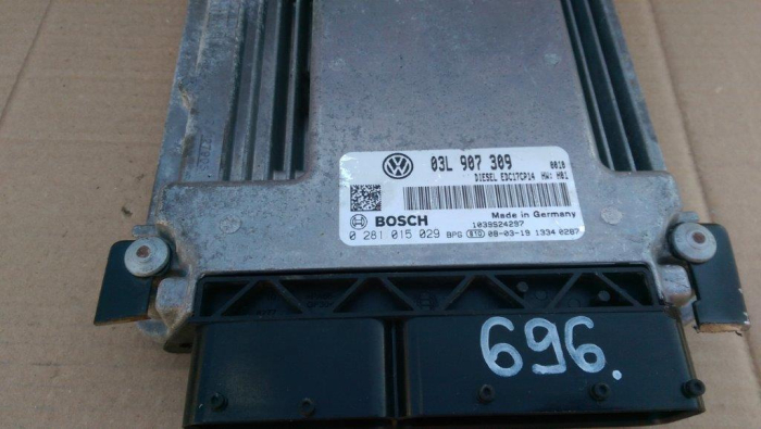 Calculator motor ECU VW Passat B6 , an 2008-2010, motor 2.0tdi CBAB , cod 03L907309 , 0281015029 [3]