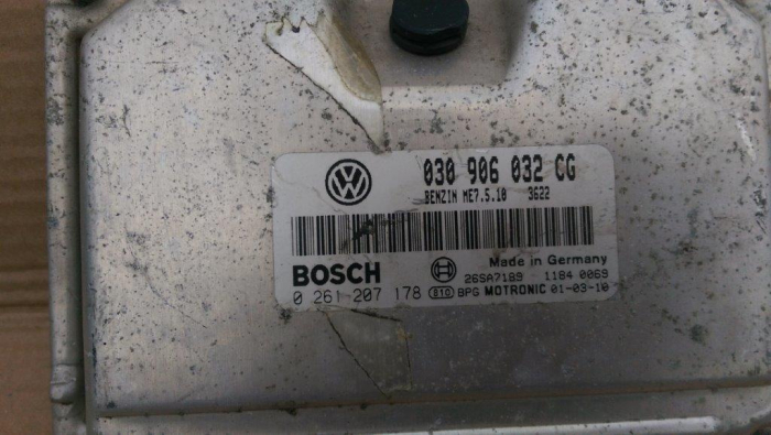Calculator motor pentru Volkswagen Polo 6N, motorizare 1.4 benzina, cod 030906032CG   ,   0261207178 [2]