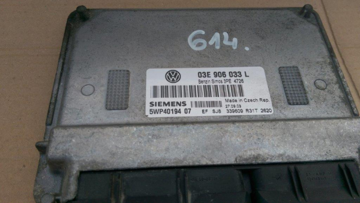 Calculator motor pentru Volkswagen Polo 9N, motorizare 1.2 benzina, cod 03E906033L [2]