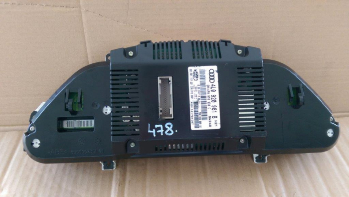 Ceasuri de bord pentru Audi Q7 4L, cod 4L0920981B [3]