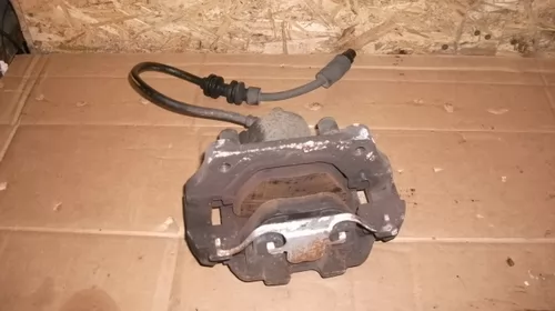 Etrier Fata Dreapta pentru BMW Seria 3 E90, motorizare 2.0 Diesel [2]