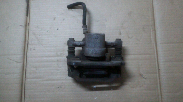 Etrier spate dreapta Toyota Corolla Verso AR10 an 2005-2010 motor 2.2d, Y01340 [2]