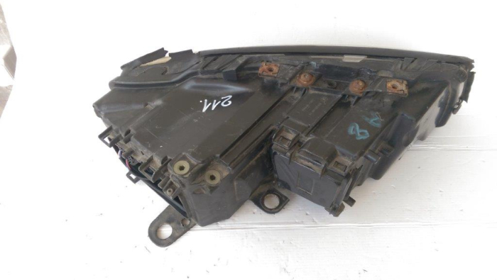 Far stanga cu lupa Audi A8 D3, 15815300Li, an 2002-2010 [3]