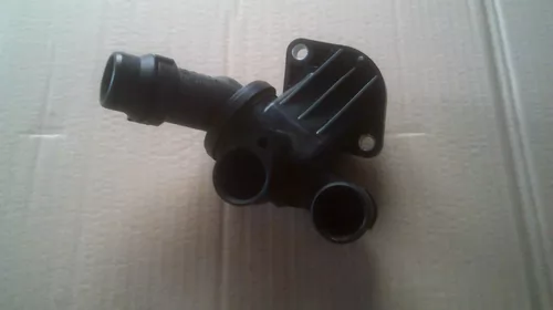 Furtun apa pentru Audi A4B7 , motorizare 2.0 Benzina, cod 06D121111G [2]