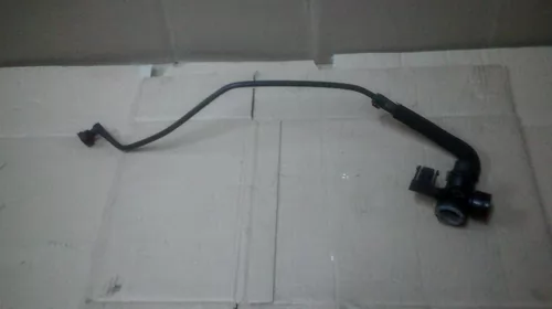 Furtun apa pentru Audi A4B8 , motorizare 2.0 Diesel, cod 8K0121081Q, 06H121132E [2]