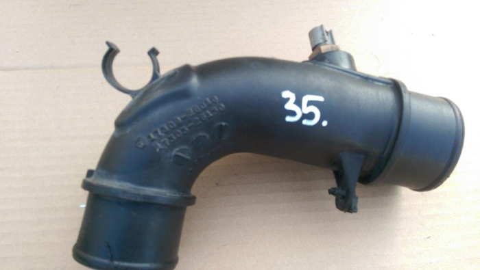 Furtun intercooler pentru Lexus IS220 XE20, motorizare 2.2 diesel, cod 17309-26010 [2]