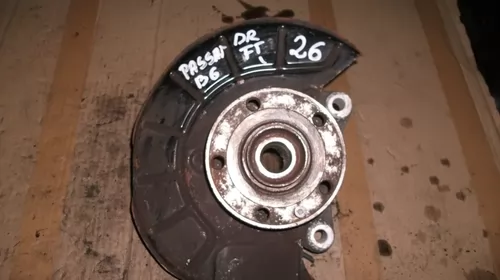 Fuzeta Fata Dreapta pentru Volkswagen Passat B6, motorizare 2.0 Diesel, cod 3C0407258F [1]