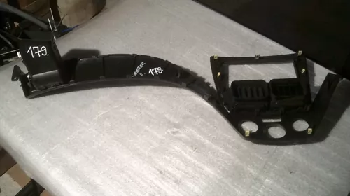 Grila aerisire  Fata Centrala pentru Subaru Forester 3, cod 66110FG020 [2]