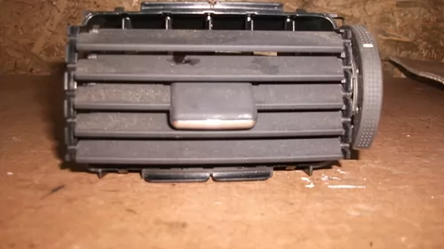 Grila aerisire  Fata pentru Toyota Avensis T250, cod TSM5512G [1]