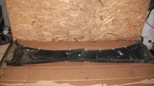 Grila Fata pentru Alfa Romeo 159 , cod 156063373 [2]