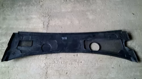 Grila Fata pentru Audi A6C6 , cod 4F1819447 [2]