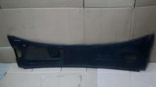 Grila Fata pentru Audi A6C6 , cod 4F2819447 [2]