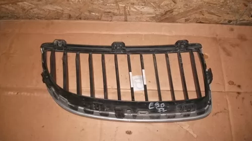 Grila Stanga pentru BMW Seria 3 E90, cod 7120007 [2]