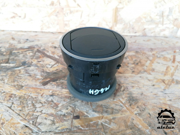 Grila ventilatie stanga Mazda 6 GH an 2007-2012, cod GS1D64730 [1]
