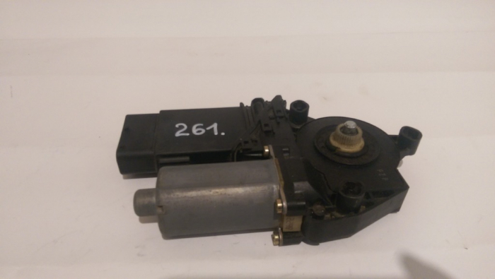 Motoras macara fata stanga pentru Volkswagen Golf 4, cod 101430203   ,   0130821765 [2]