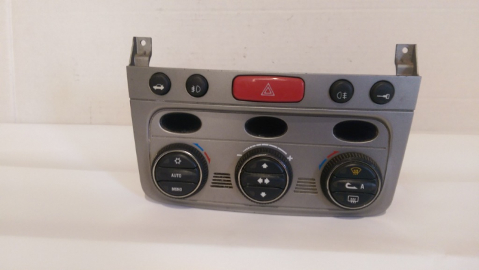 Panou comanda AC pentru Alfa Romeo 147 , cod 01560513690 [2]