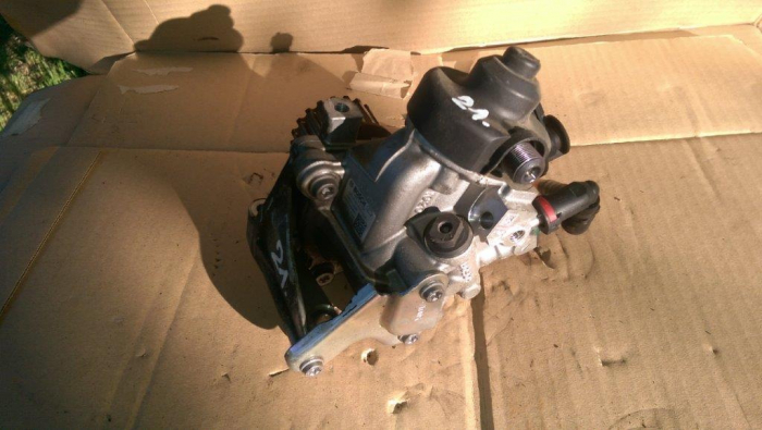 Pompa de inalta presiune pentru Renault Megane 3, motorizare 1.5 diesel, cod 0445010704   ,   CR/CP4S1/R30/10S   ,   167007358R [3]