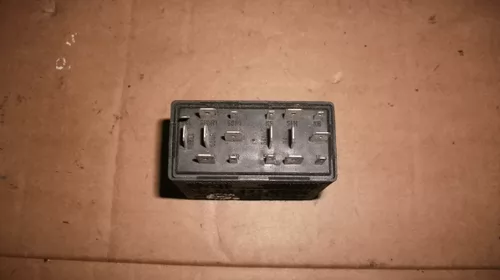 Releu pentru Audi A4B6 , cod 4B0919471 [2]