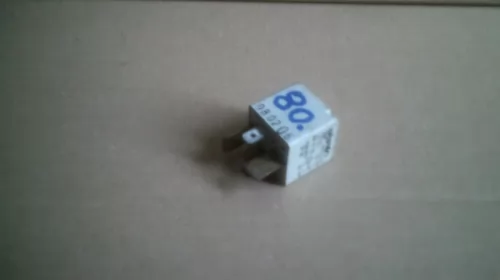 Releu pentru Audi A4B8 , motorizare 2.0 Diesel, cod 8D0951253 [2]