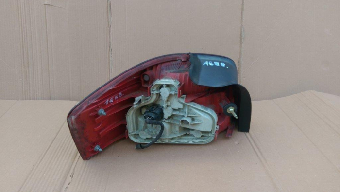 Stop dreapta Audi A3 8P, 8P0945096, fumuriu, model 3 usi, an 2003-2008 [3]