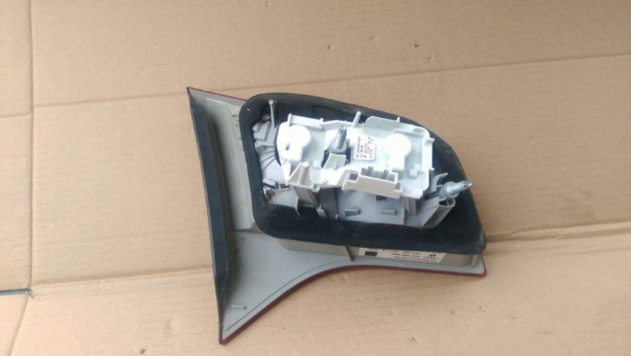 Stop dreapta pentru Audi A4 B7, break, cod 8E9945094 [3]