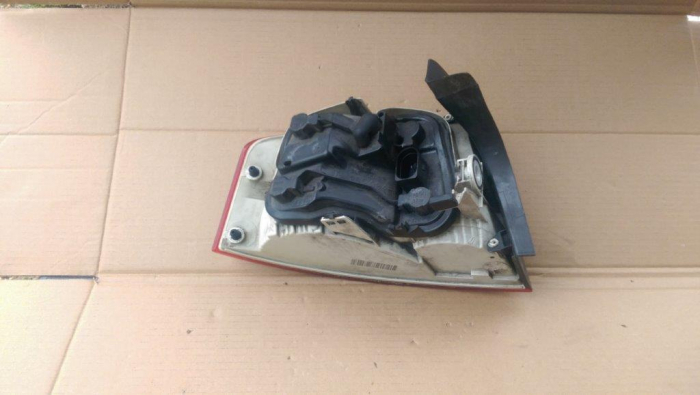 Stop dreapta pentru Audi A4 B7, Sedan, cod 8E5945096 [3]