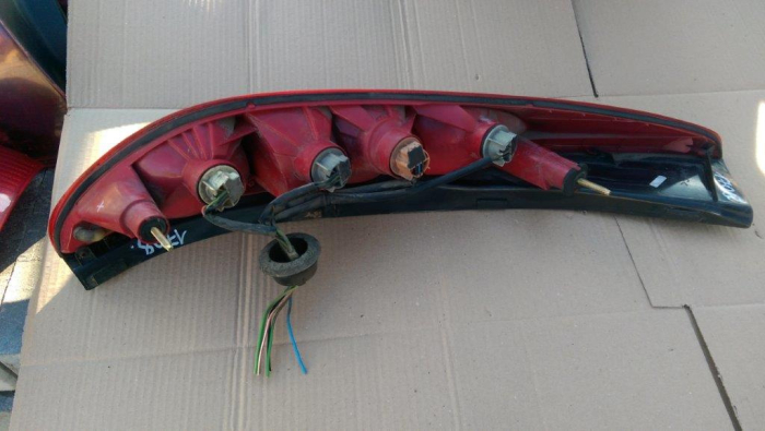 Stop dreapta pentru Ford Mondeo 3, break, cod 1S71-13404C [2]