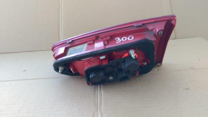 Stop stanga haion, usa portbagaj Audi A4 B8, limuzina, 8K5945093AA, an 2007-2015 [3]