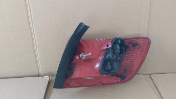 Stop stanga Audi A6 4F C6, combi, break, 4F9945095, an 2004-2007 [3]