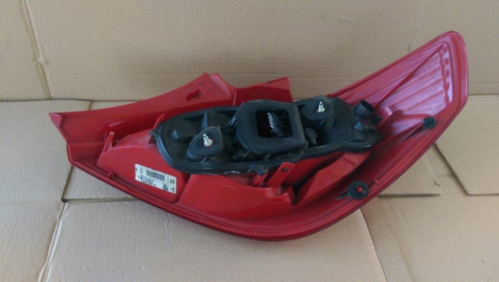 Stop stanga Opel Corsa D, coupe, model 3 usi, 13186350, 89038960A, an 2006-2014 [3]