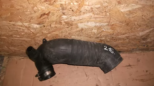 Tubulatura aer pentru Audi A4B6 , motorizare 1.9 Diesel, cod 8E0129615 [1]