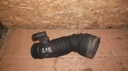 Tubulatura aer pentru Audi A6C5 , motorizare 2.5 Diesel, cod 4B0129627A [1]