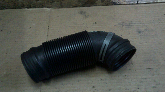 Tubulatura aer pentru Volkswagen Touran 1T, motorizare 1.9 diesel, cod 1K0129684B [2]