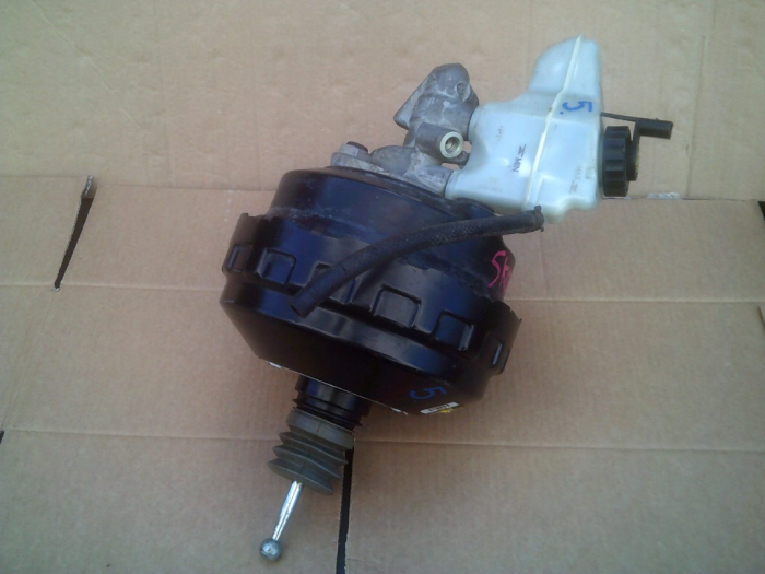 Tulumba cu pompa servofrana VW Golf 5, Octavia 2, an 2005-2010 cod 1K2614105AH, 1K2611301C [3]