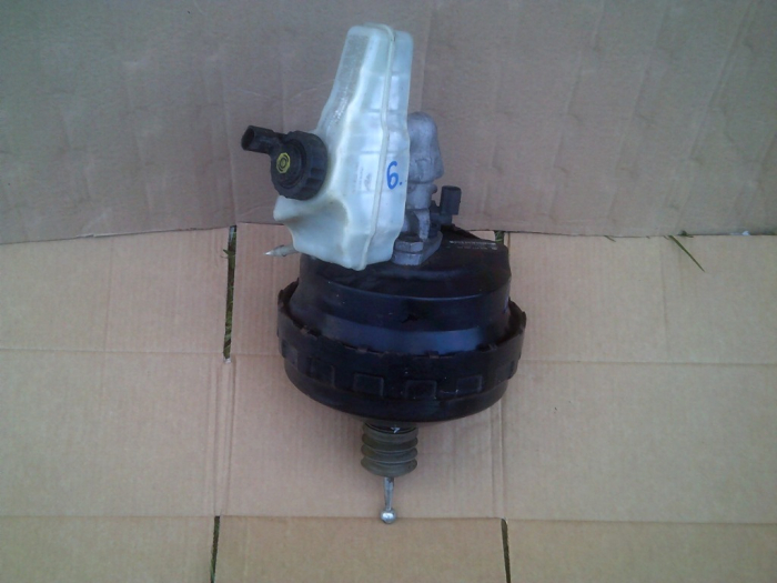 Tulumba cu pompa servofrana VW Passat B6, 2.0tdi, an 2005-2010 cod 3C2614105AD, 3C2611301 [3]