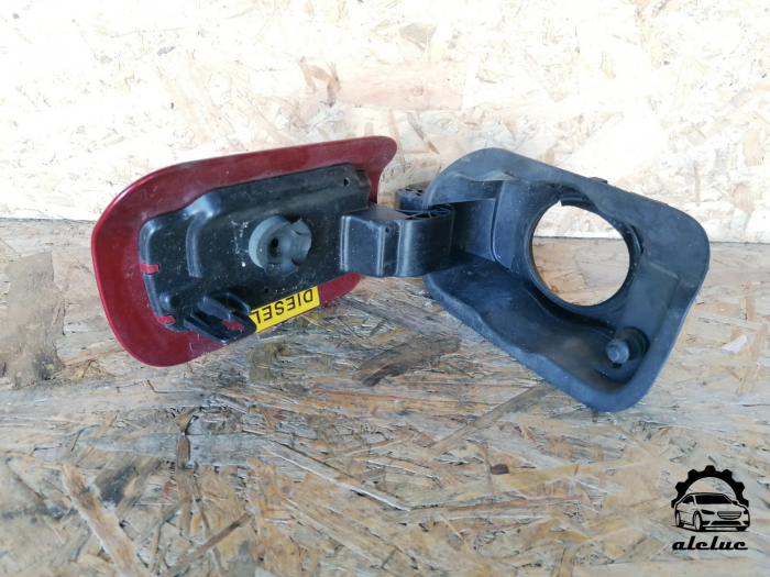 Usa rezervor Citroen C5 III an 2008-2017 [2]