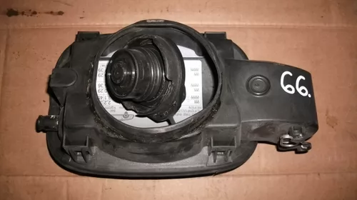 Usa rezervor pentru Audi A6C6 , cod 4F0010395 [3]