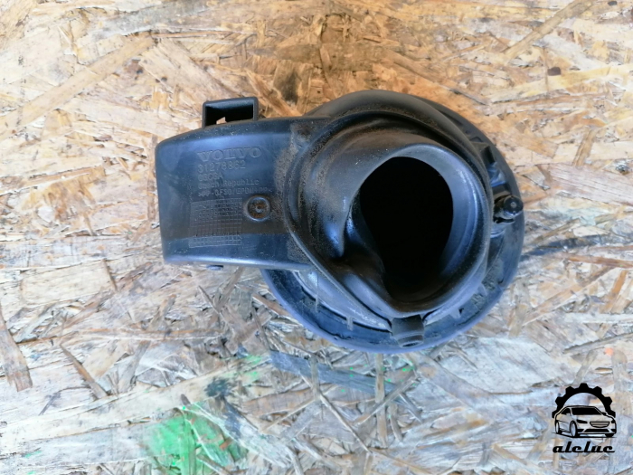 Usa rezervor Volvo V40 II an 2012-2018, cod 31278862 [3]